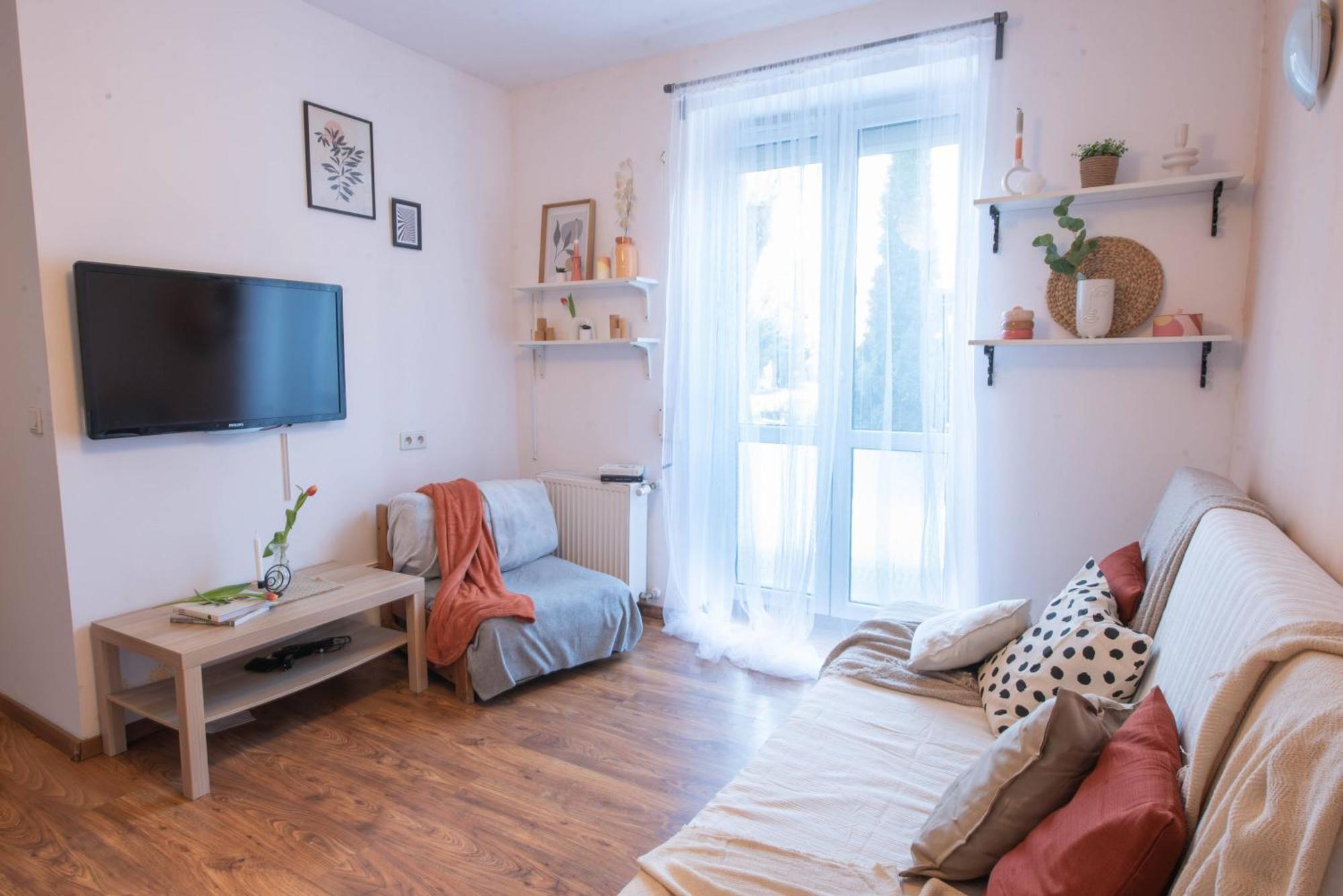 Home Studio Z Ogrodkiem Krasków Eksteriør bilde